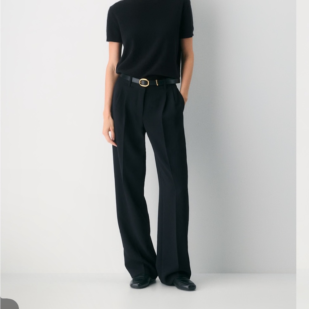 Aritzia The Effortless Pant™ Lo-rise - Crepette™